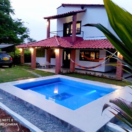 Casa Campo Emaus Caucasia Exteriér fotografie