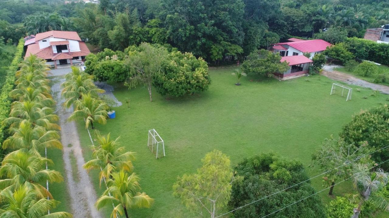 Casa Campo Emaus Caucasia Exteriér fotografie